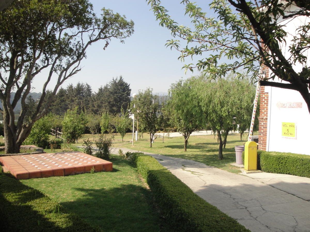 Hotel Los Sauces Villa Del Carbon Exterior photo